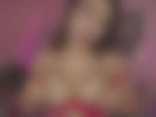 Innanaa's Live Sex Cam Show