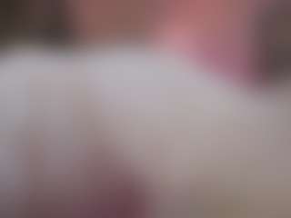 Live cam show with Innanaa - Shaved Pussy Toys on Camsoda
