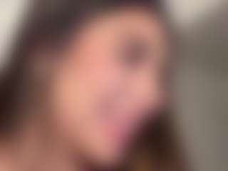 Innanaa's Live Sex Cam Show