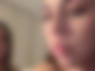 Innanaa's Live Sex Cam Show