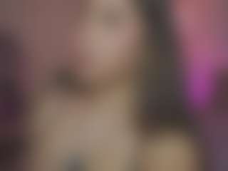 Innanaa's Live Sex Cam Show