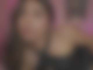 Innanaa's Live Sex Cam Show