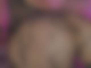 Show de cam en vivo con Innanaa - Asshole Brown Hair en Camsoda