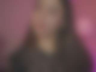 Innanaa's Live Sex Cam Show