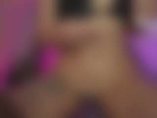 Live cam show with Innanaa - Anal Lovense on Camsoda
