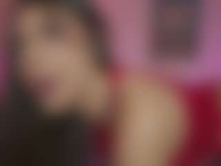 Live cam show with Innanaa - Curvy Toys on Camming Site