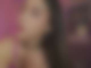 Innanaa's Live Sex Cam Show
