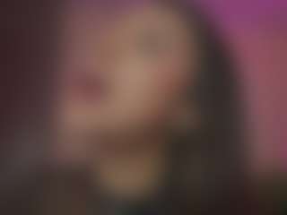 Innanaa's Live Sex Cam Show