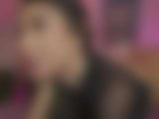 Live cam show with Innanaa - Blowjob Lovense on studioflirtlive.com