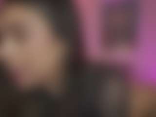 Innanaa's Live Sex Cam Show