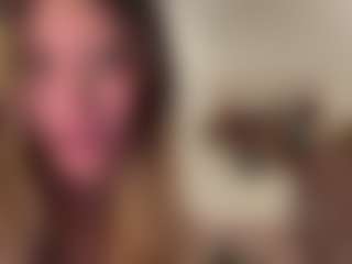 Innanaa's Live Sex Cam Show