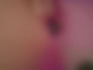 Innanaa's Live Sex Cam Show