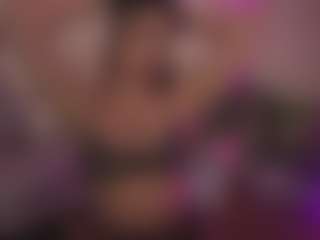 Innanaa's Live Sex Cam Show