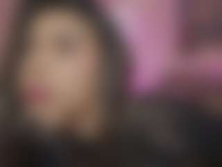Innanaa's Live Sex Cam Show
