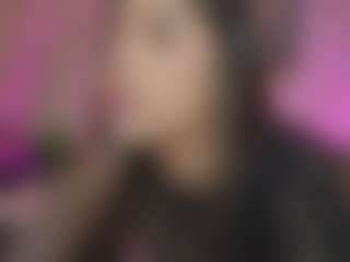 Innanaa's Live Sex Cam Show