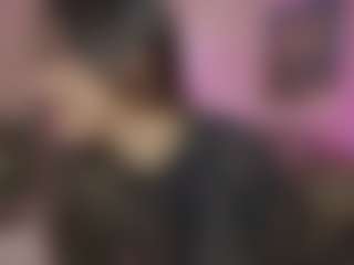 Innanaa's Live Sex Cam Show