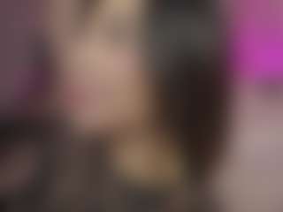 Innanaa's Live Sex Cam Show