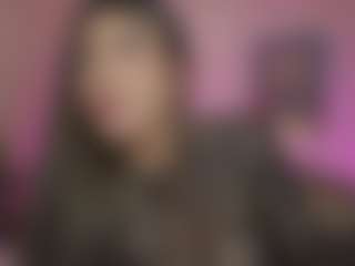 Innanaa's Live Sex Cam Show