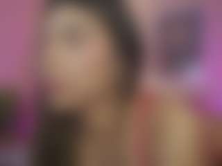 Innanaa's Live Sex Cam Show