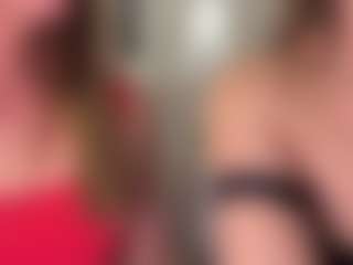 Innanaa's Live Sex Cam Show