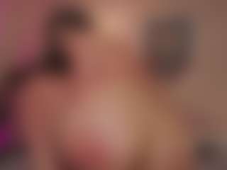 Innanaa's Live Sex Cam Show