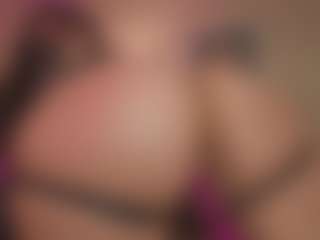Innanaa's Live Sex Cam Show