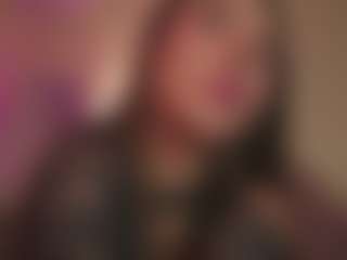 Innanaa's Live Sex Cam Show