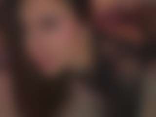 Live cam show with Innanaa - Skinny on Camsoda