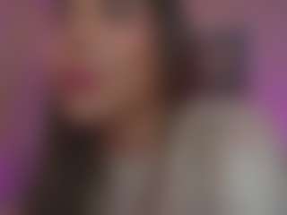 Innanaa's Live Sex Cam Show