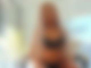 Live cam show with Russian-Ava - Blonde Hair on Gym Cam Girls