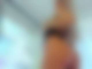 Russian-Ava's Live Sex Cam Show