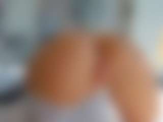 Live cam show with Russian-Ava - Spank Blonde Hair on Camsoda