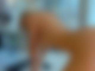 Live cam show with Russian-Ava - Bedroom Blonde Hair on AdultVida.com