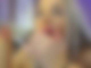 Live cam show with Russian-Ava - Blonde Hair Petite on UwU Esports