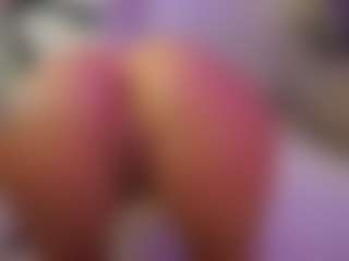 Live cam show with Russian-Ava - Fingers on Camsoda