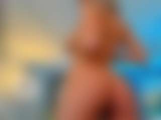 Live cam show with Russian-Ava - Blonde Hair Petite on Camsoda