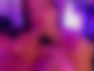 Live cam show with valenmoon1 - Skinny Ebony on TottyGirls