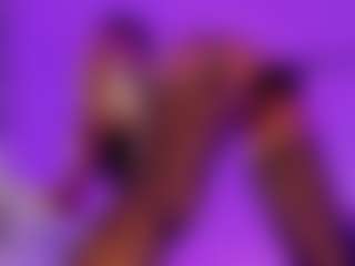 Live cam show with valenmoon1 - Brown Eyes Asian on 1on1-livenow