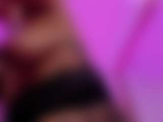 Live cam show with valenmoon1 - Oil on anonymated.com