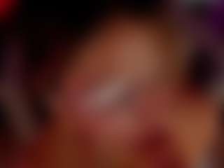 Live cam show with valenmoon1 - Oil on Camsoda