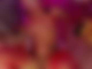 Live cam show with valenmoon1 - Public Ebony on Uber Horny