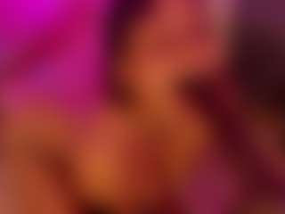 Live cam show with valenmoon1 - Deepthroat on Camsoda