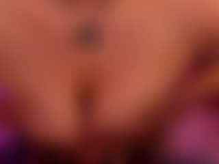 Live cam show with valenmoon1 - Black Squirt on Stripli.com