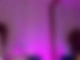 Live cam show with valenmoon1 - Oil on Camsoda