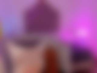 Live cam show with valenmoon1 - Public Ebony on Camsoda