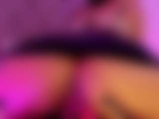 valenmoon1's Live Sex Cam Show
