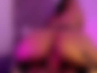 valenmoon1's Live Sex Cam Show