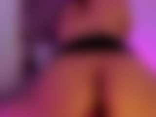 valenmoon1's Live Sex Cam Show