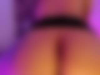 valenmoon1's Live Sex Cam Show
