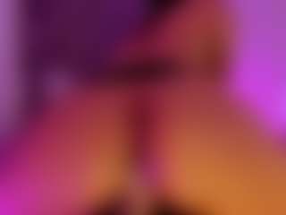 Live cam show with valenmoon1 - Shaved Pussy Brown Hair on Camsoda